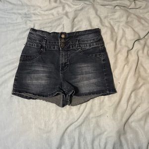 YMI high waisted button up shorts size 8